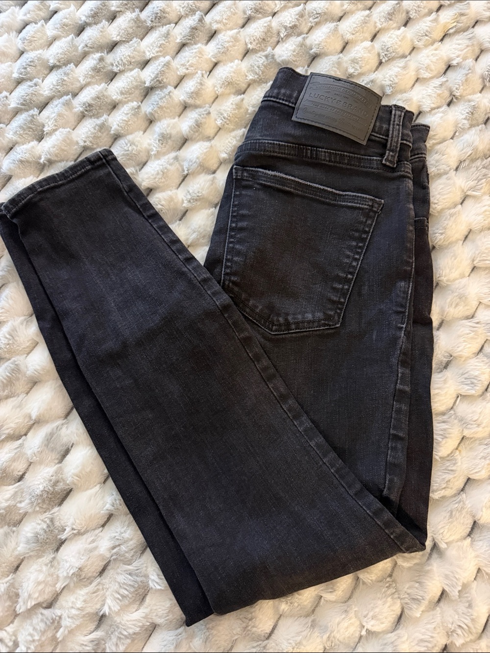 Lucky Brand Skinny Jeans Black Waist 27 Like New